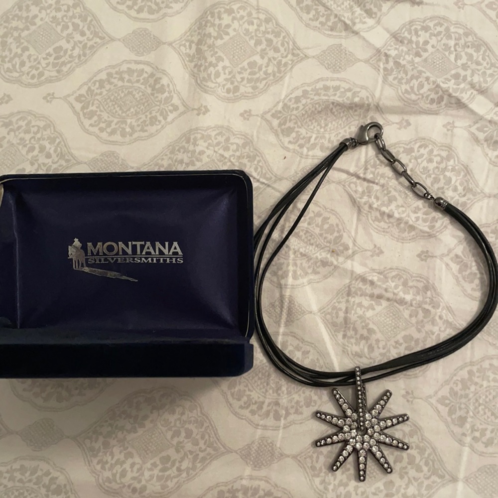 Western “Spur” necklace! Worn only twice!